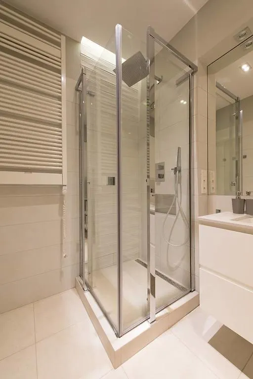 Apartamento Apartament Trio Stawki 2A Hotel Varsovia